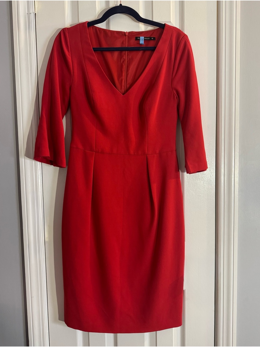 Black Halo Red Adrienne Sheath Dress 3/4 Sleeve Size 10 - Picture 2 of 15